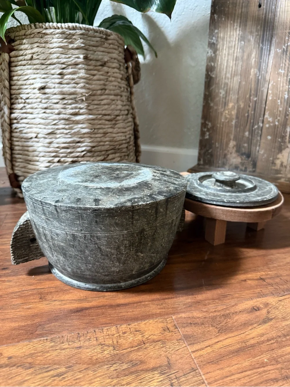Kalchatti, Handcrafted Soapstone Cooking Vessel
